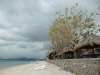 Пляж на Бали в хмурую погоду